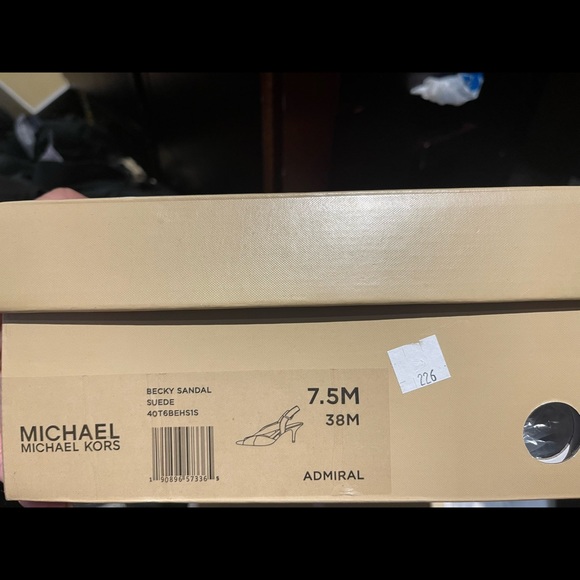 Michael Kors heels - Picture 1 of 6